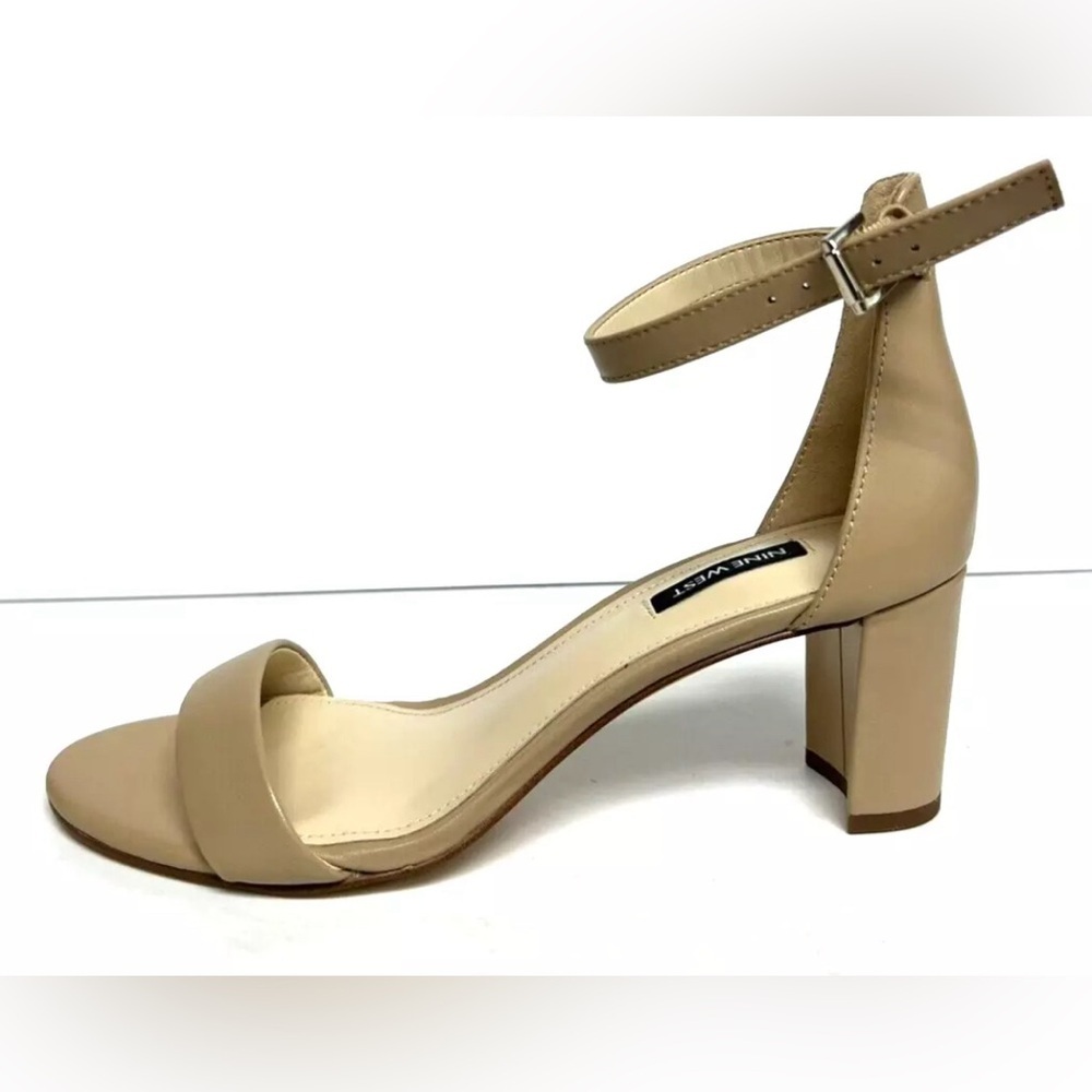 Nine West Womens Pruce Sandal Natural Leather Size 9 M